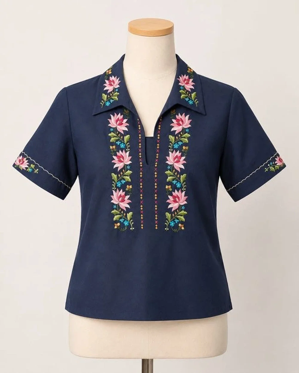 Lily Women's Vintage 60s Floral Embroidered Blouse Button Front Black Size 36 M